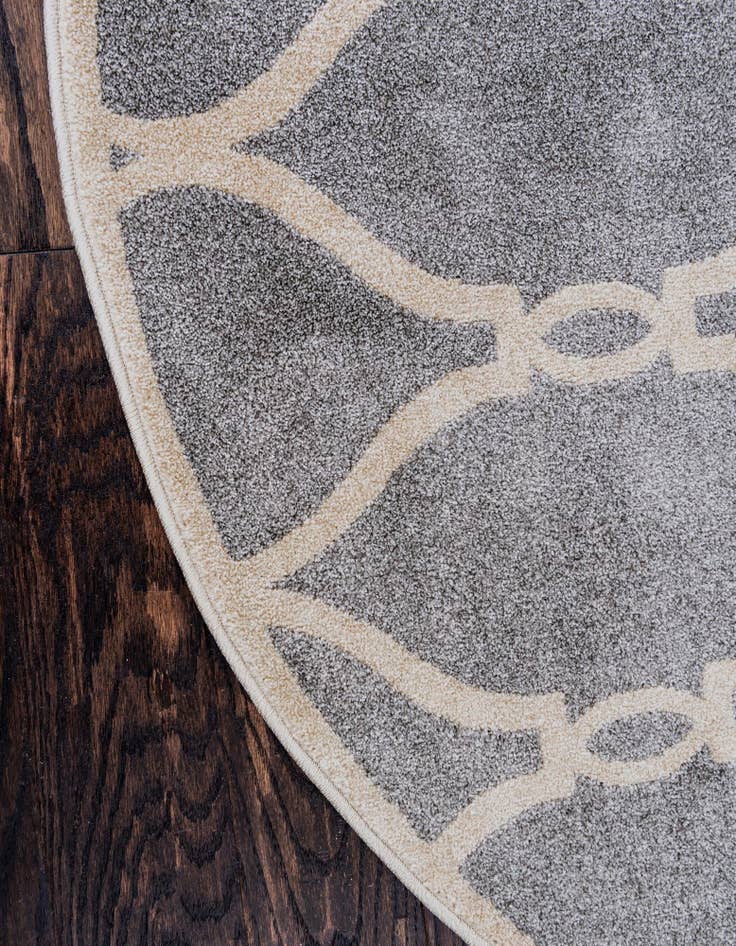 Detail image of 8' x 8' Lattice Round Rug