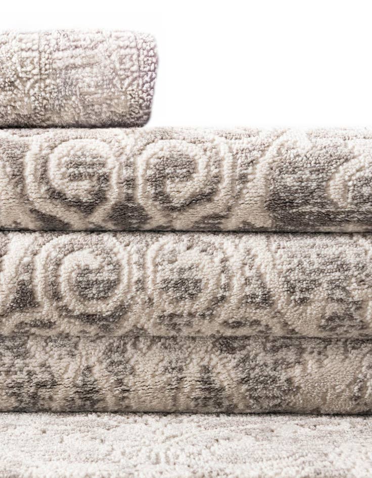 Detail image of  8' x 8' Modern Classical Round Rug