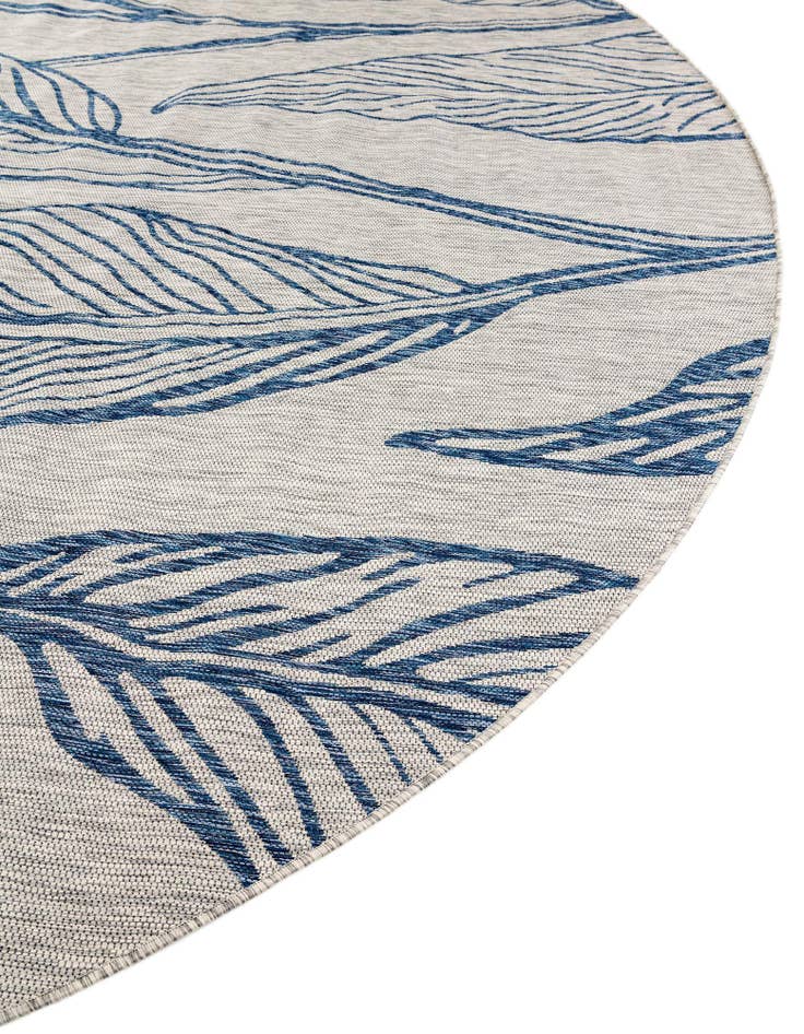 Detail image of  4' x 4'  Washable Botanical Indoor / Outdoor Round Rug