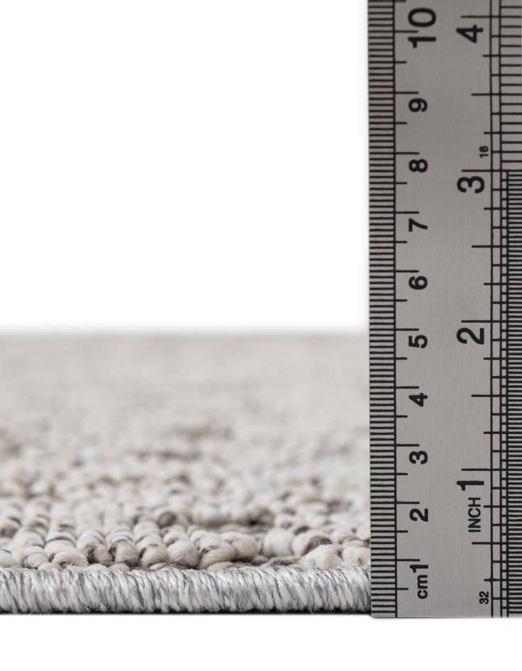 Detail image of  7' 10 x 7' 10  Washable Safari Indoor / Outdoor Round Rug