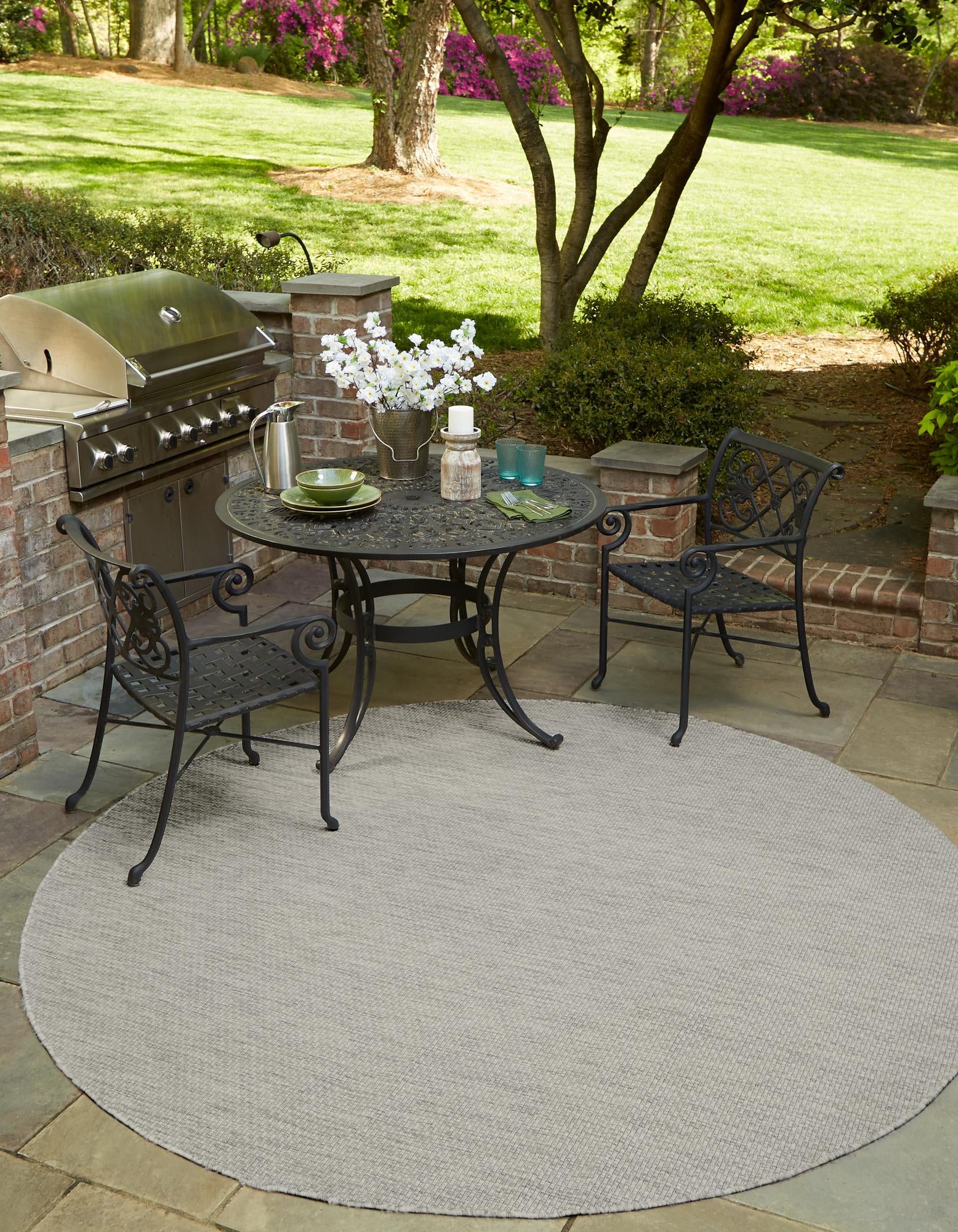  12' x 12'  Washable Solid Indoor / Outdoor Round Rug