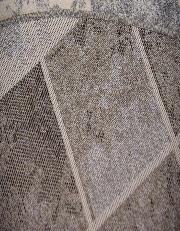 Detail image of  6' x 6' Savannah Round Rug