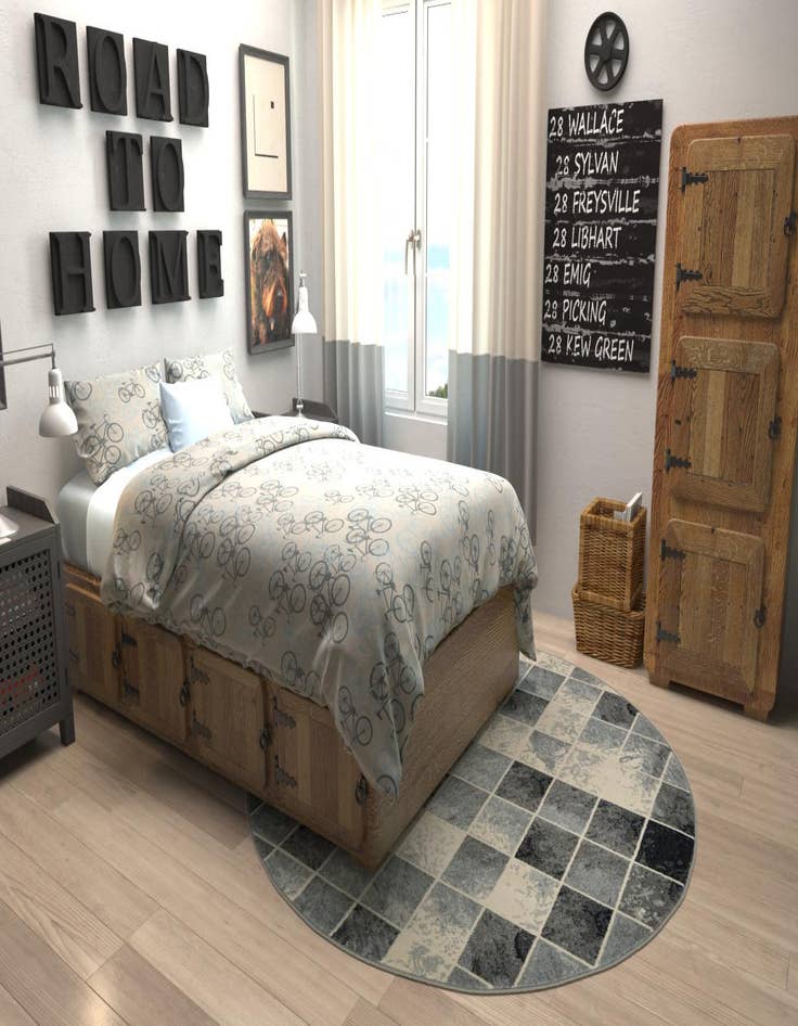 Detail image of  6' x 6' Savannah Round Rug