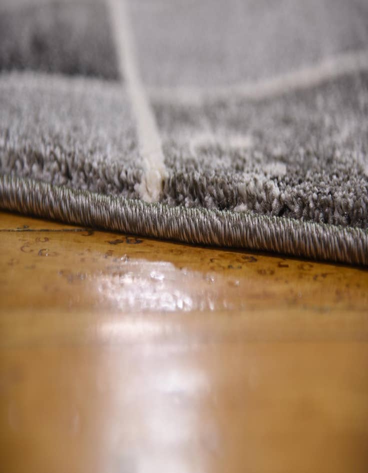 Detail image of  6' x 6' Savannah Round Rug