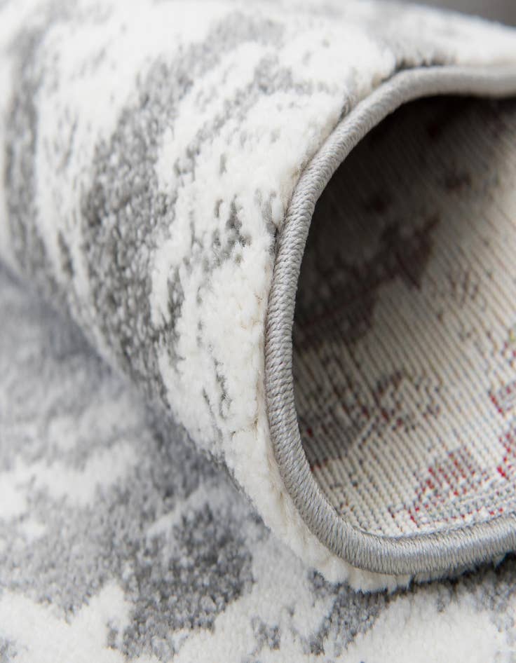 Detail image of  8' x 8' Veneto Round Rug