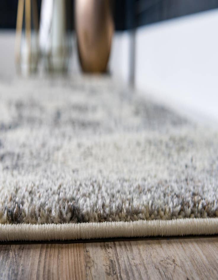 Detail image of  2' 7 x 10'  Washable Amalfi Runner Rug