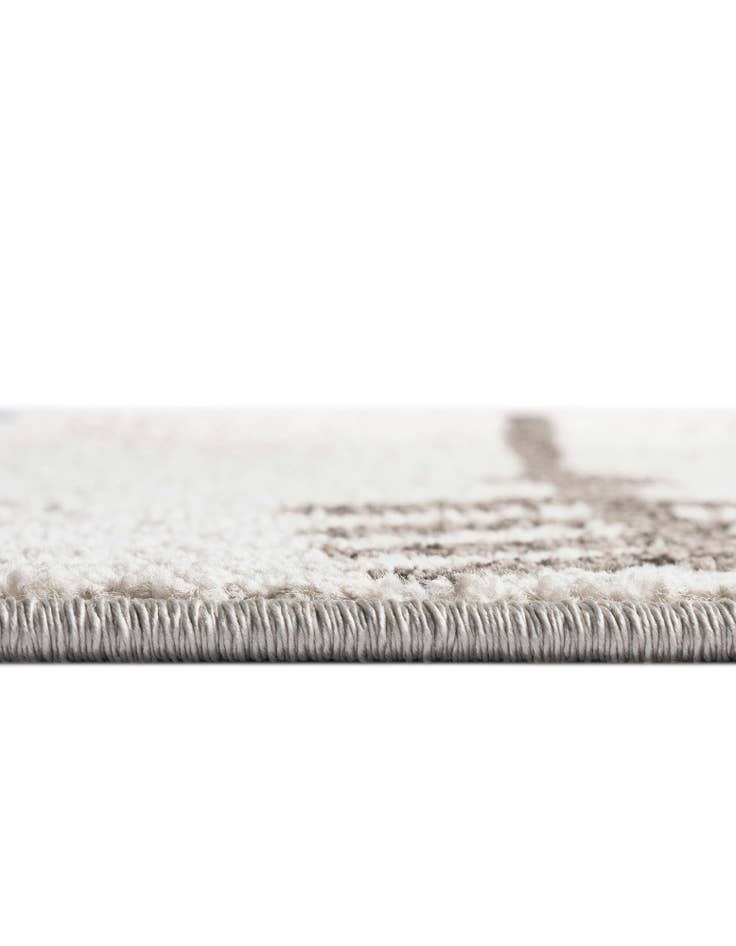 Detail image of  2' 7 x 10' Equinox Runner Rug