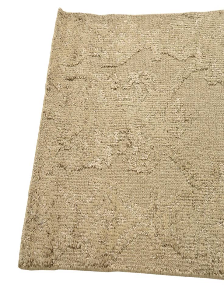 Detail image of  2' 10 x 8' 8  Hand Knotted Luna Runner Rug
