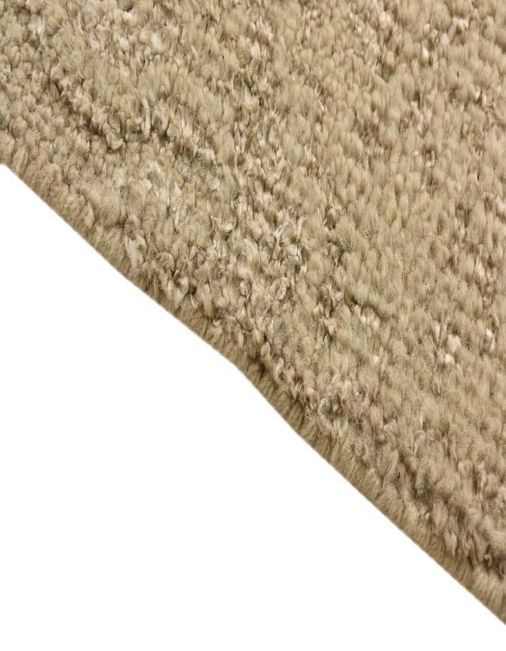 Detail image of  2' 10 x 8' 8  Hand Knotted Luna Runner Rug