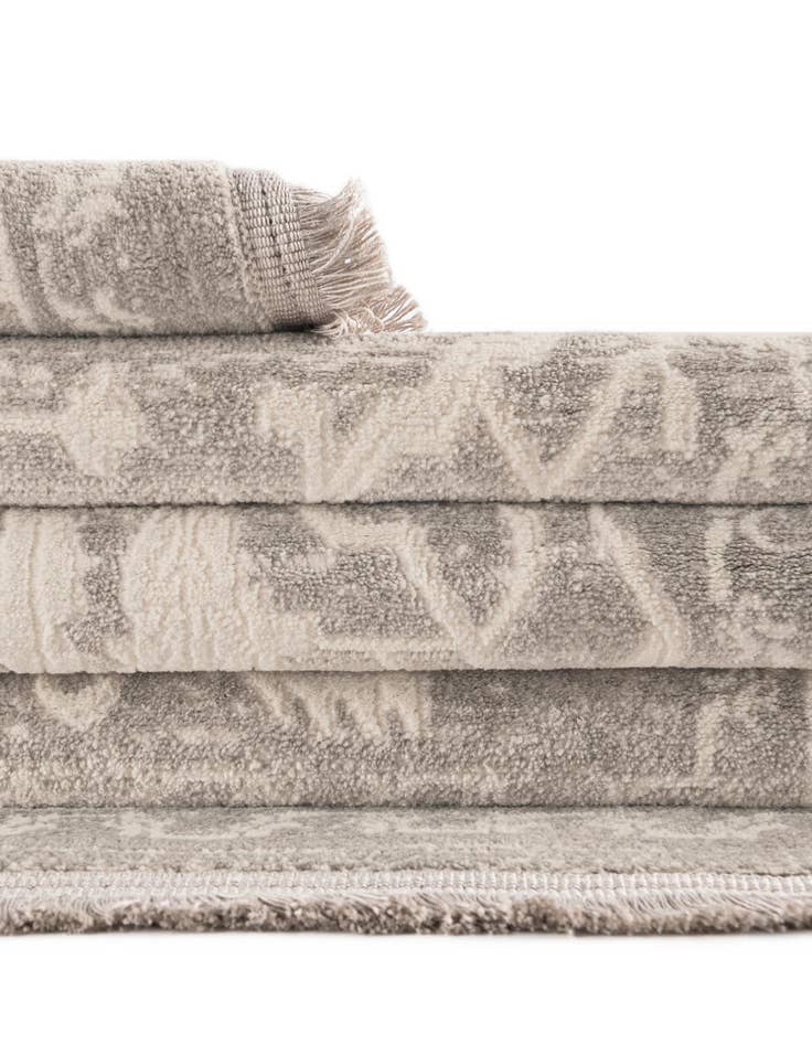 Detail image of  2' 7 x 10' Modern Classical Runner Rug