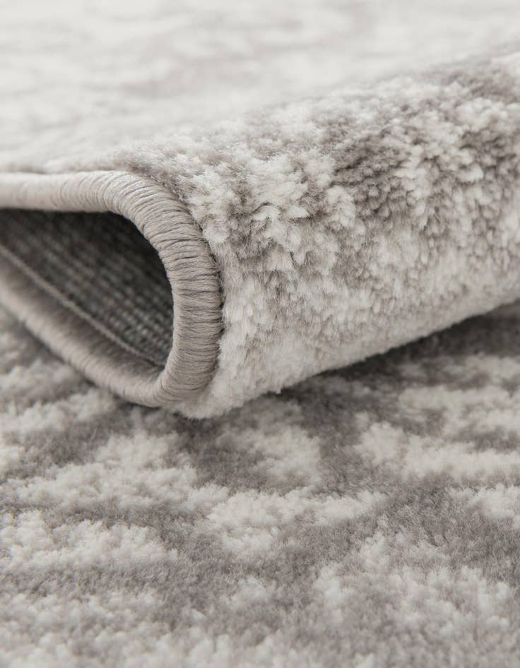 Detail image of  2' x 5' 1 Monte Carlo Runner Rug