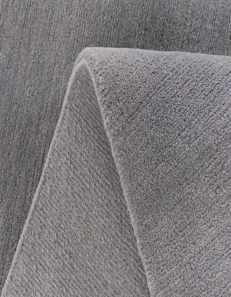 Detail image of  2' 10 x 6' 3  Hand Knotted Nepal Wool Runner Rug