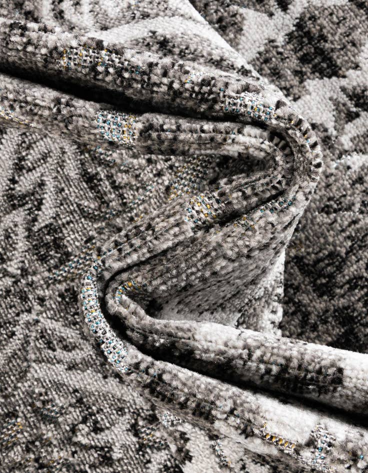 Detail image of  2' x 6'  Washable Botanical Indoor / Outdoor Runner Rug