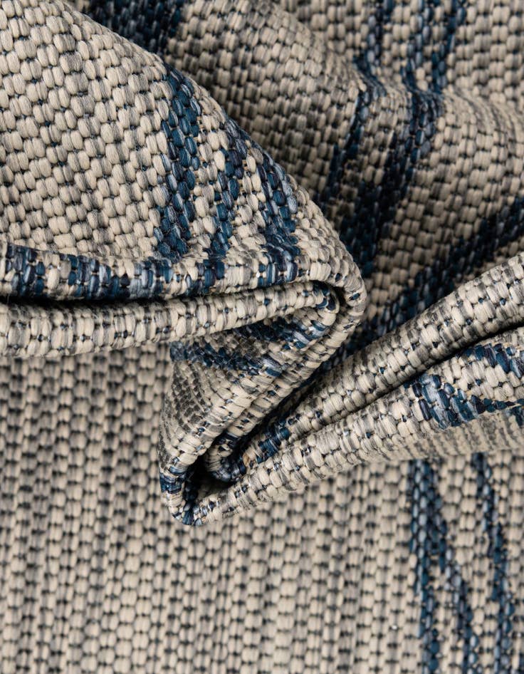 Detail image of  2' x 6'  Washable Botanical Indoor / Outdoor Runner Rug