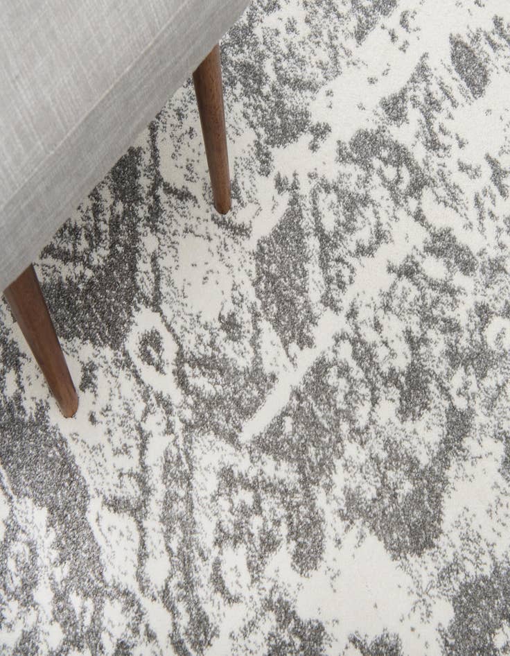 Detail image of  2' x 6' Veneto Runner Rug