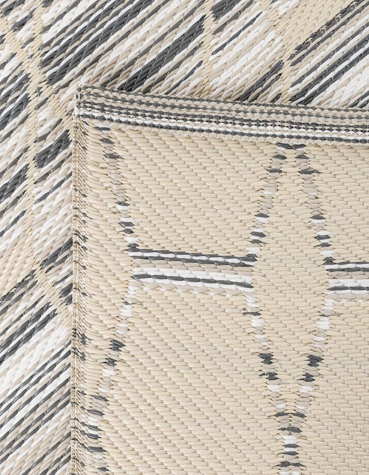 Detail image of  2' x 6'  Washable Vista Breeze Indoor / Outdoor Runner Rug