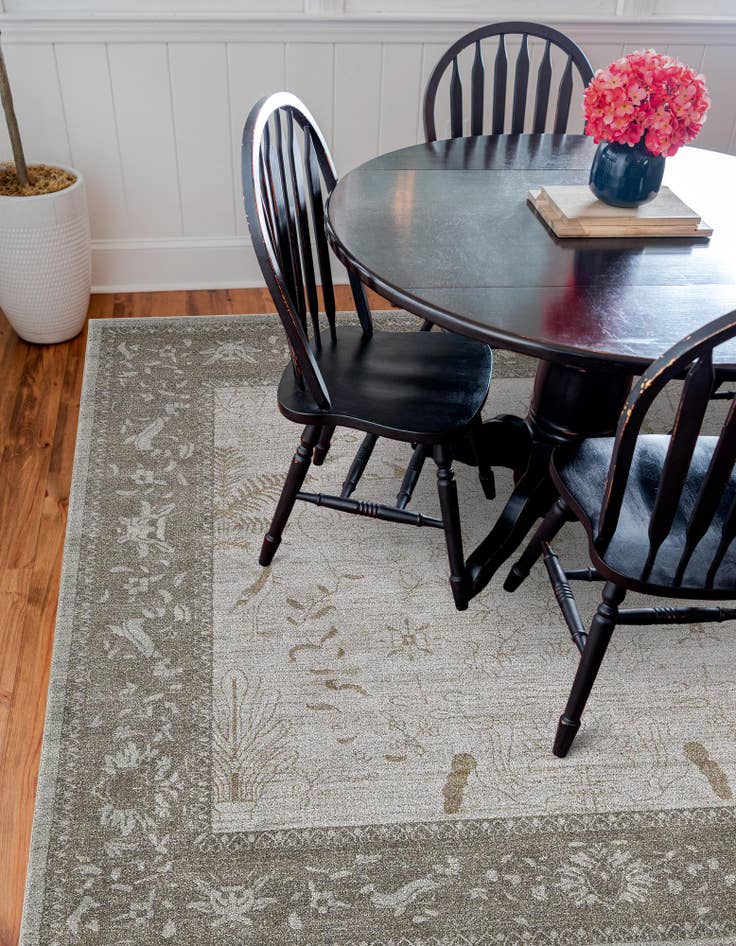 Detail image of  7' 10 x 7' 10 Miranda Square Rug