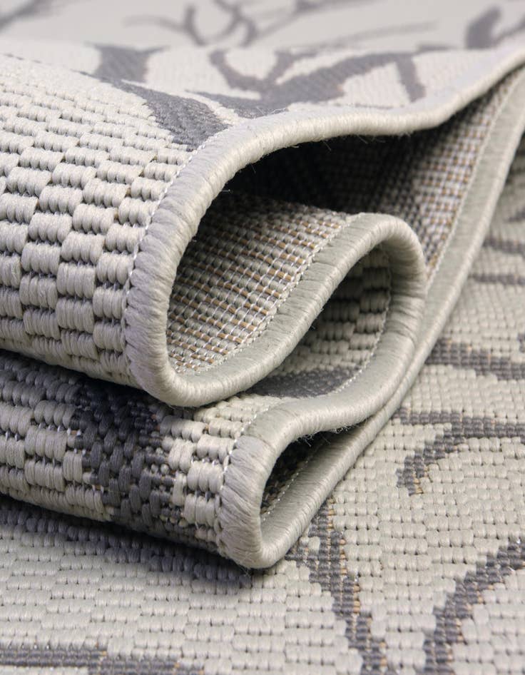 Detail image of  6' x 6'  Washable Botanical Indoor / Outdoor Square Rug