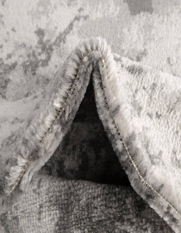 Detail image of  7' 10 x 7' 10 Sydney Square Rug