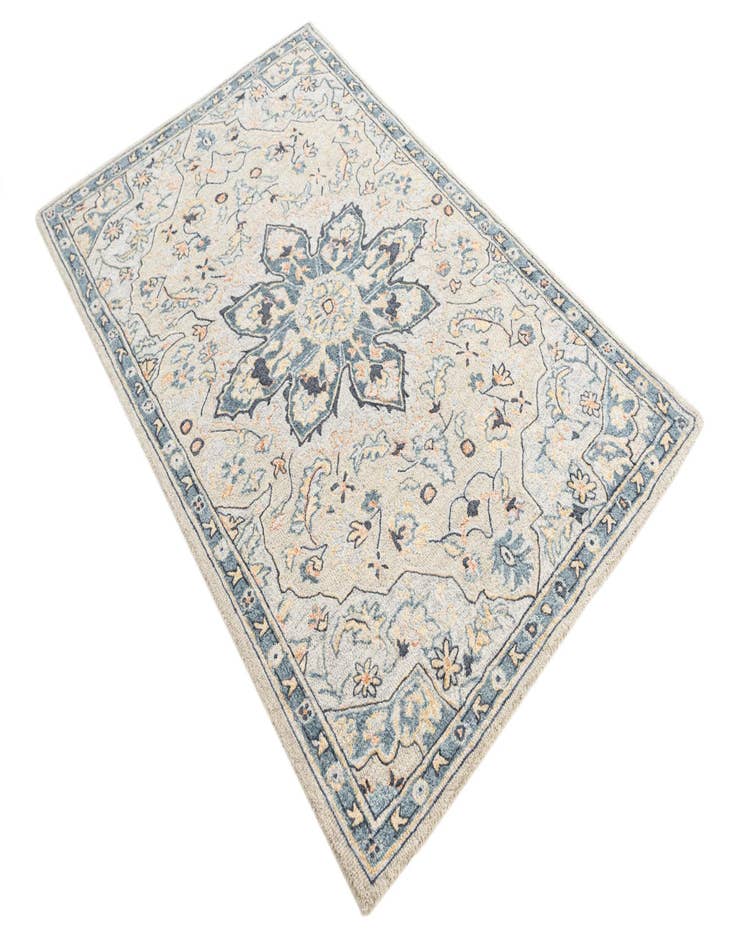 Detail image of  3' 7 x 5' 7 Agra Rug