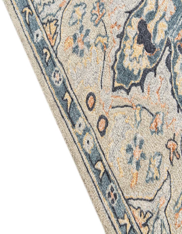 Detail image of  3' 7 x 5' 7 Agra Rug