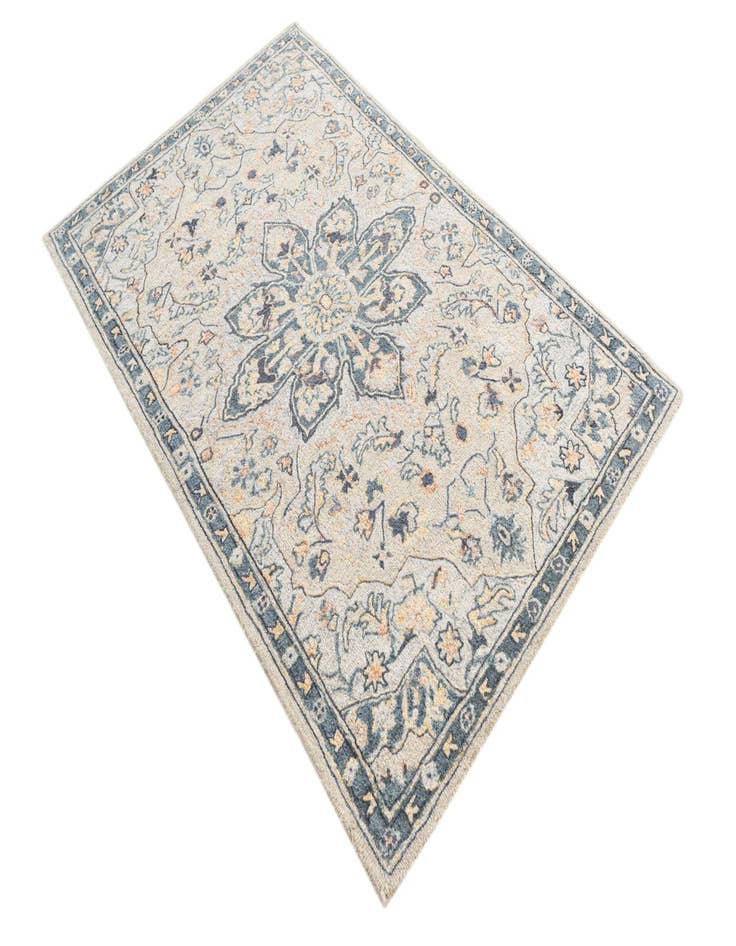 Detail image of  3' 7 x 5' 7 Agra Rug