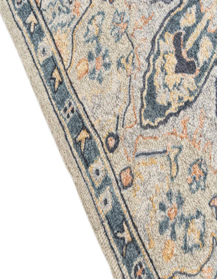 Detail image of  3' 7 x 5' 7 Agra Rug