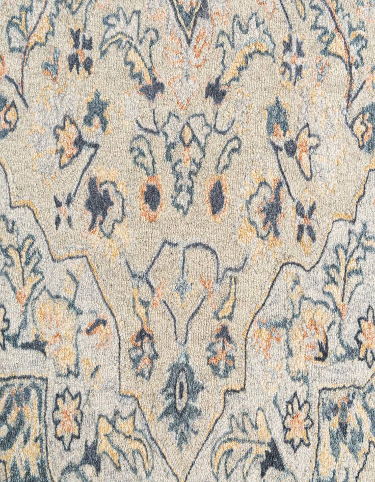 Detail image of  3' 7 x 5' 7 Agra Rug