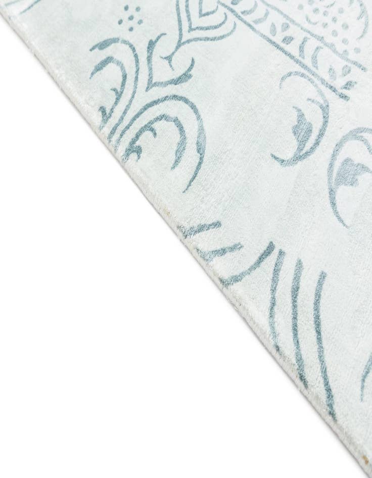 Detail image of  5' 5 x 7' 10  Hand Knotted Darya Wool Rug