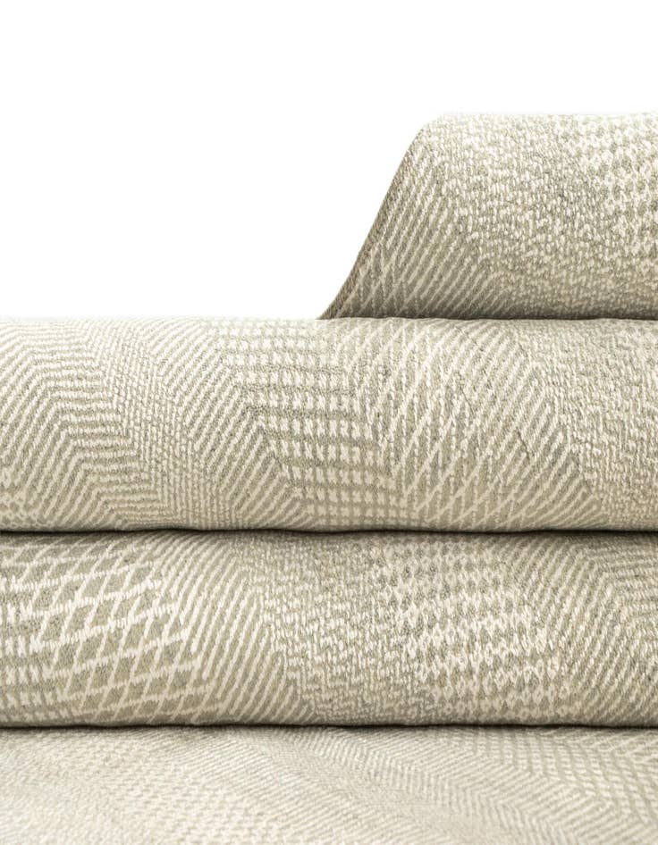 Detail image of  8' x 10' Kamla Wool Rug