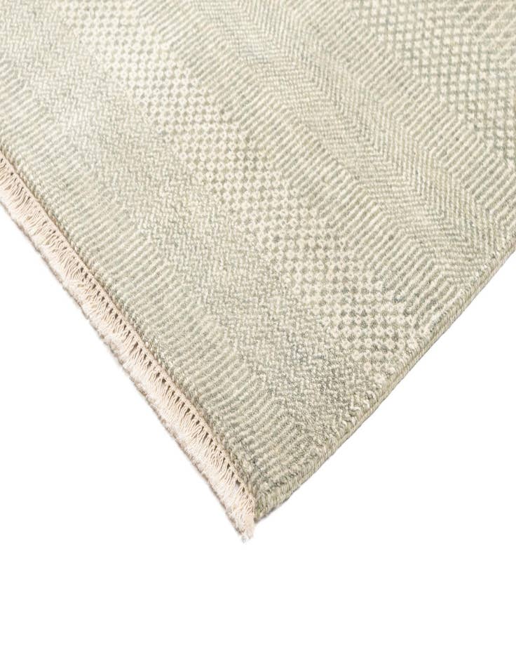 Detail image of  8' x 10' Kamla Wool Rug