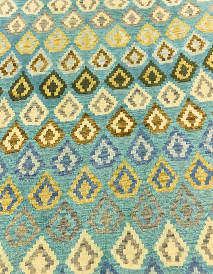 Detail image of  7' x 9' 6  Hand Woven Kilim Modern Wool Rug