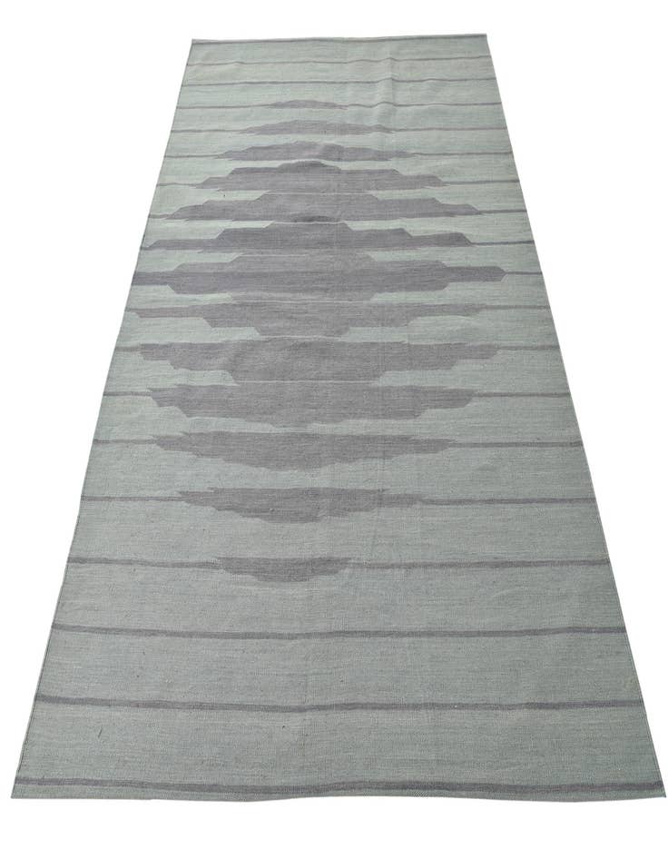 Detail image of  5' 6 x 7' 9  Hand Woven Kilim Modern Wool Rug