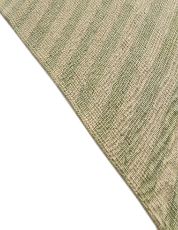 Detail image of  5' 9 x 7' 6  Hand Woven Kilim Modern Wool Rug