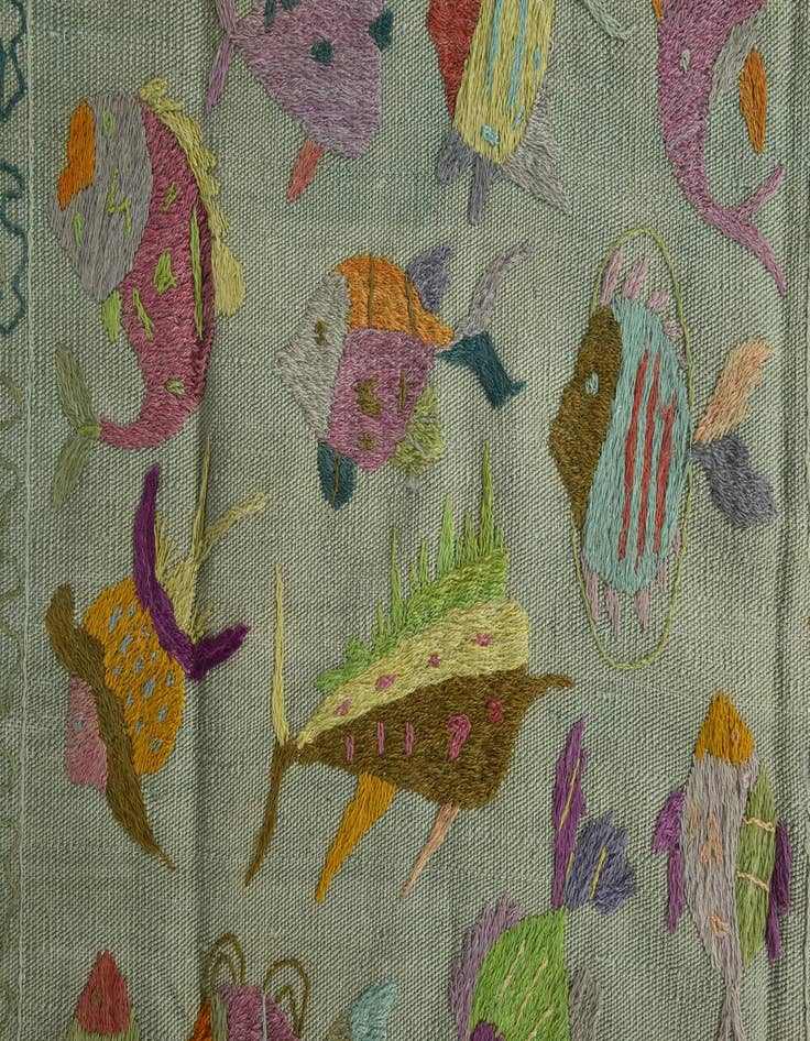 Detail image of  4' 1 x 5' 8  Hand Woven Kilim Suzani Wool Rug