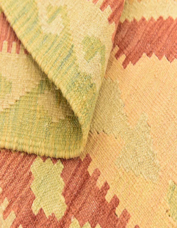 Detail image of  4' 10 x 6' 7  Hand Woven Kilim Waziri Wool Rug