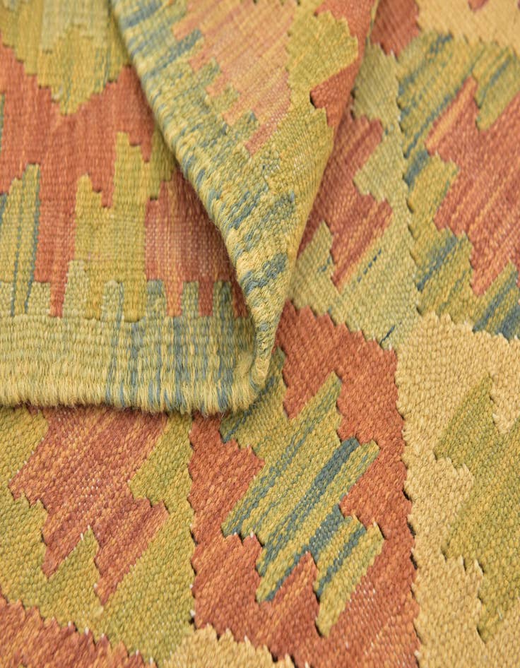 Detail image of  2' 7 x 4'  Hand Woven Kilim Waziri Wool Rug