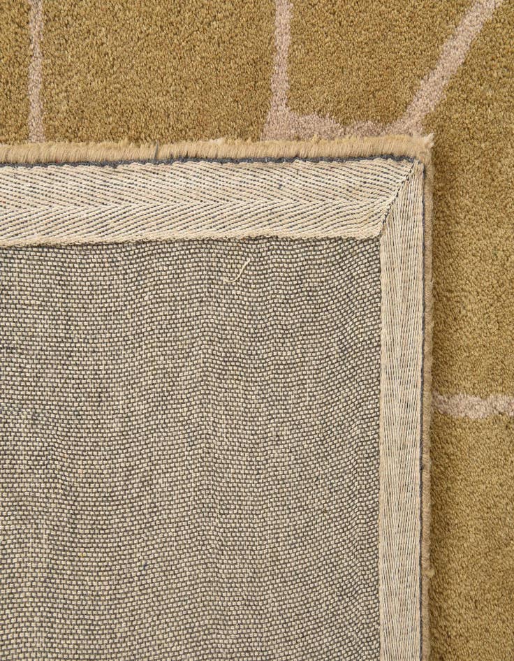 Detail image of  5' x 7' 10 Luna Rug