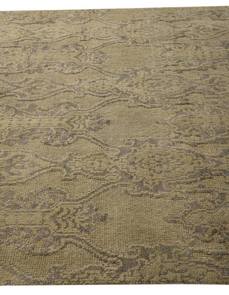 Detail image of  6' 2 x 9' 3  Hand Knotted Luna Rug