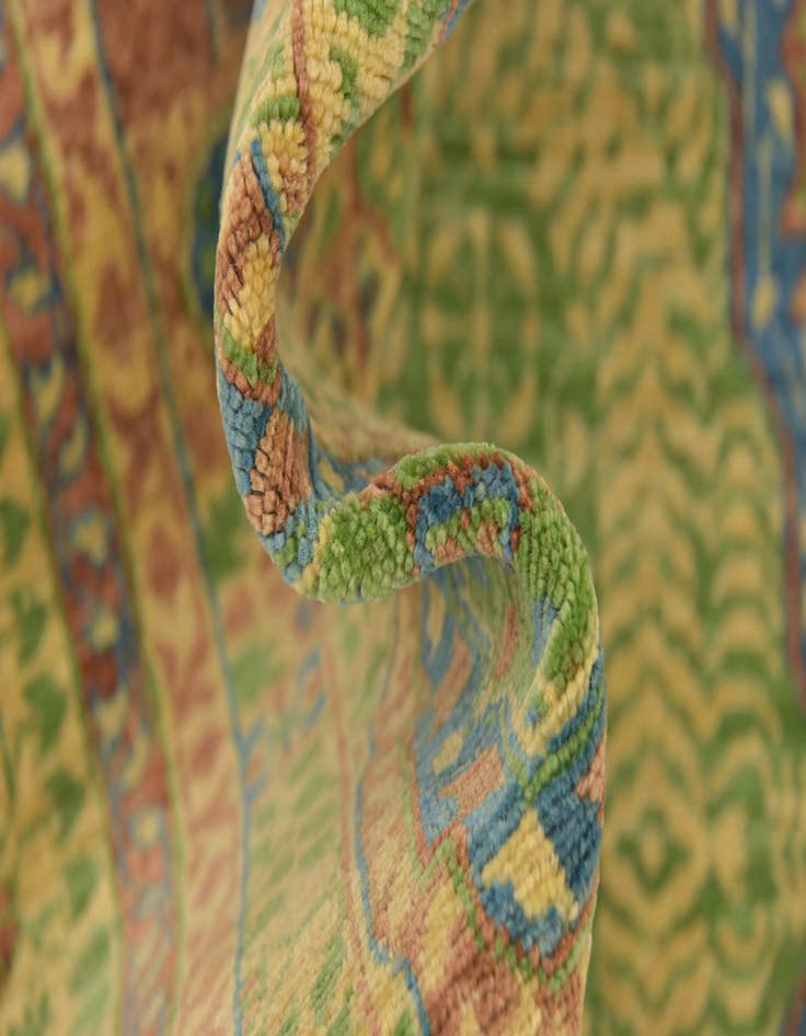 Detail image of  5' 10 x 8' 2  Hand Knotted Mamluk Ziegler Oriental Rug