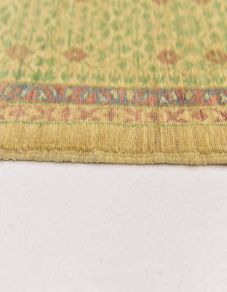 Detail image of  5' 10 x 8' 2  Hand Knotted Mamluk Ziegler Oriental Rug