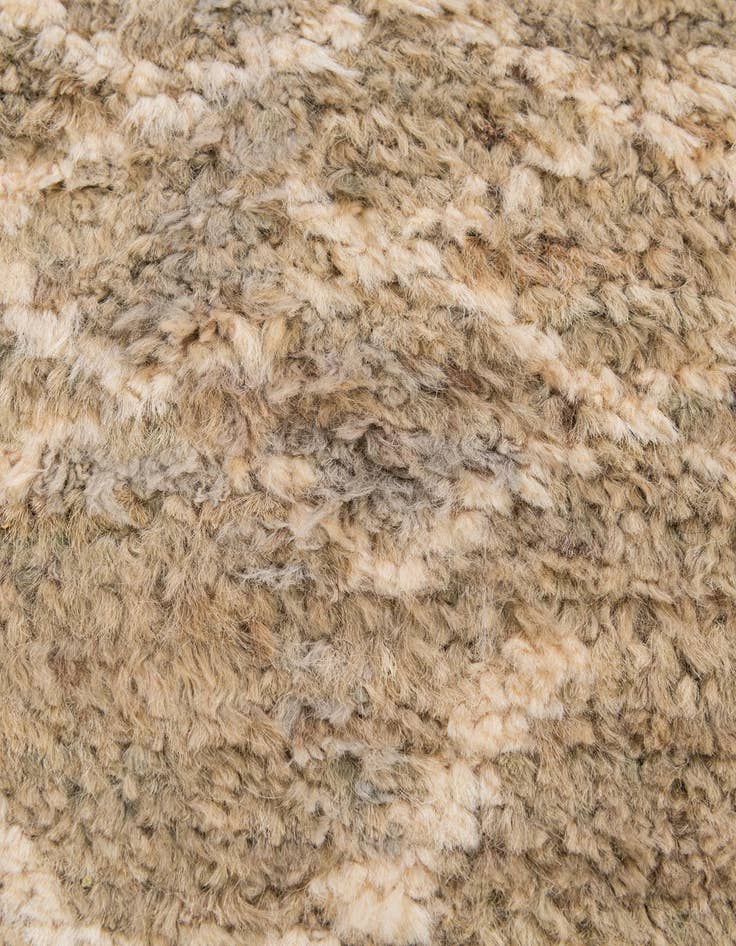 Detail image of  5' 1 x 6' 6  Hand Knotted Moroccan Wool Rug