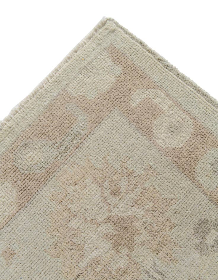 Detail image of 8' 3 x 9' 10 Hand Knotted Oushak Wool Rug