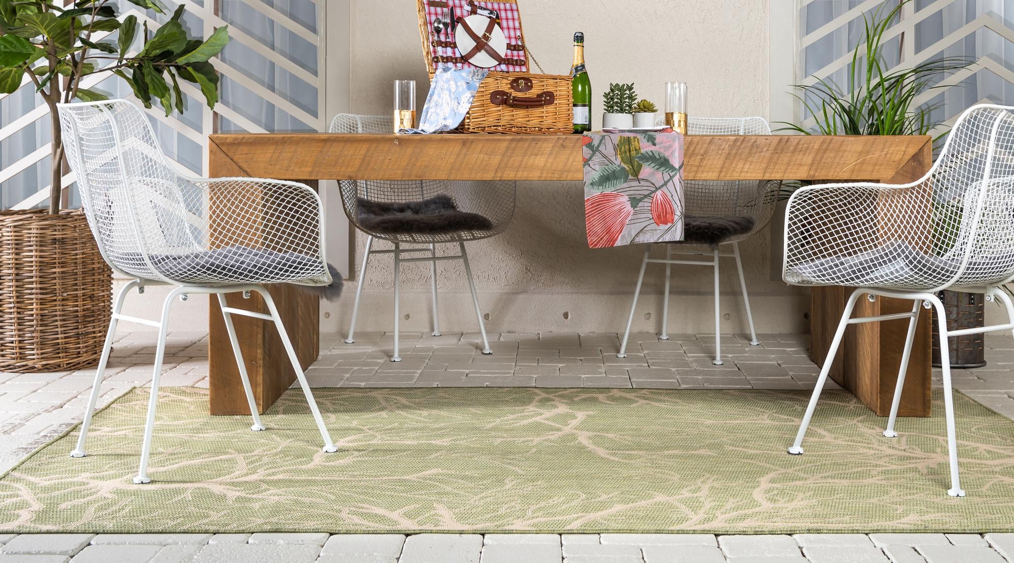 Light Green 8' x 11' 4 Botanical Indoor / Outdoor Rug | Rugs.com