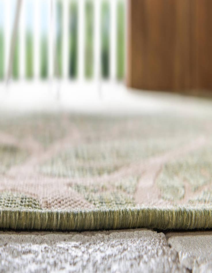 Detail image of  4' x 6'  Washable Botanical Indoor / Outdoor Rug