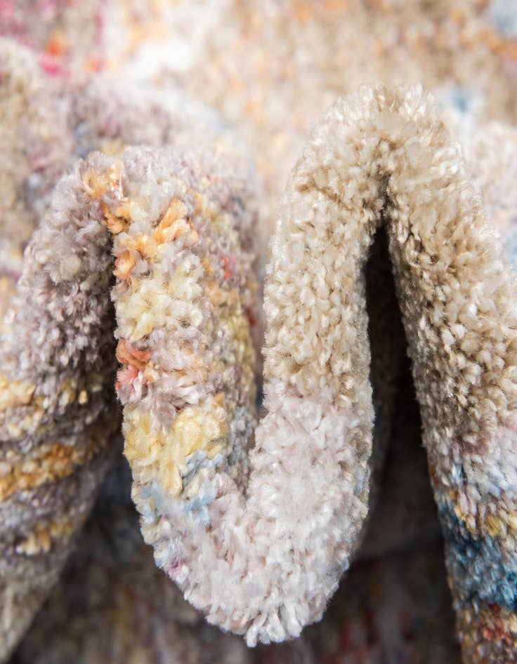 Detail image of  5' 3 x 7' 10 Williamsburg Rug