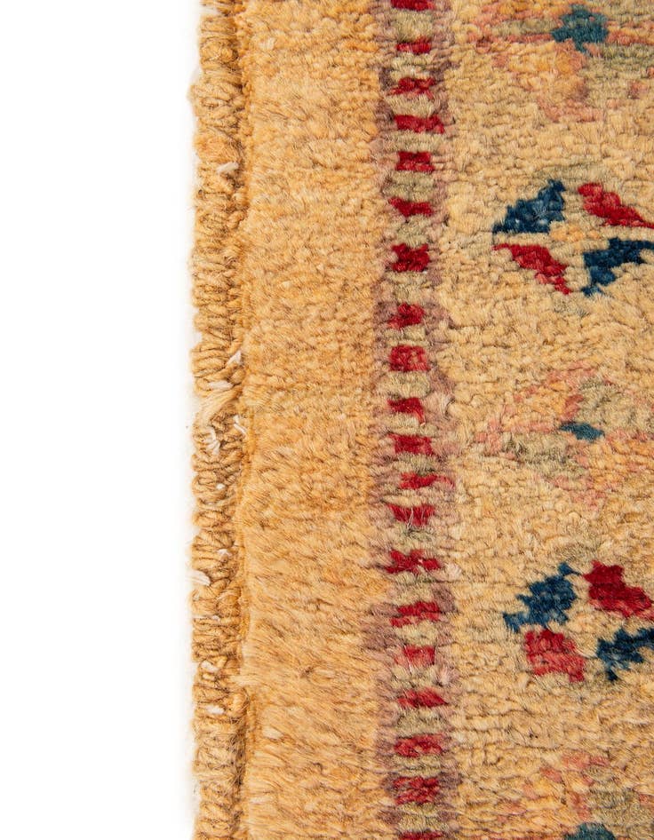 Detail image of  5' 1 x 7' 8  Hand Knotted Ziegler Wool Rug
