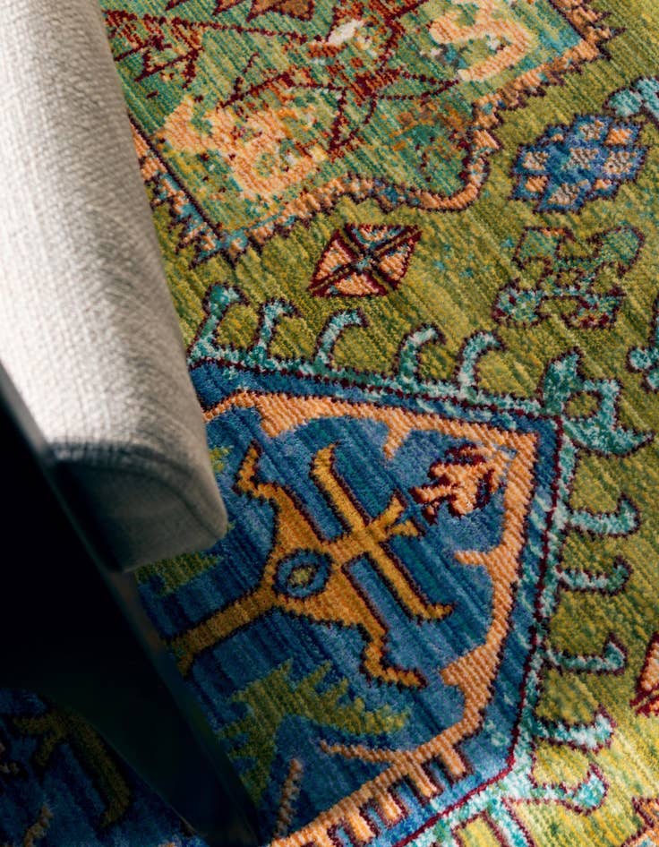 Detail image of  5' 3 x 5' 3 Alexis Round Rug