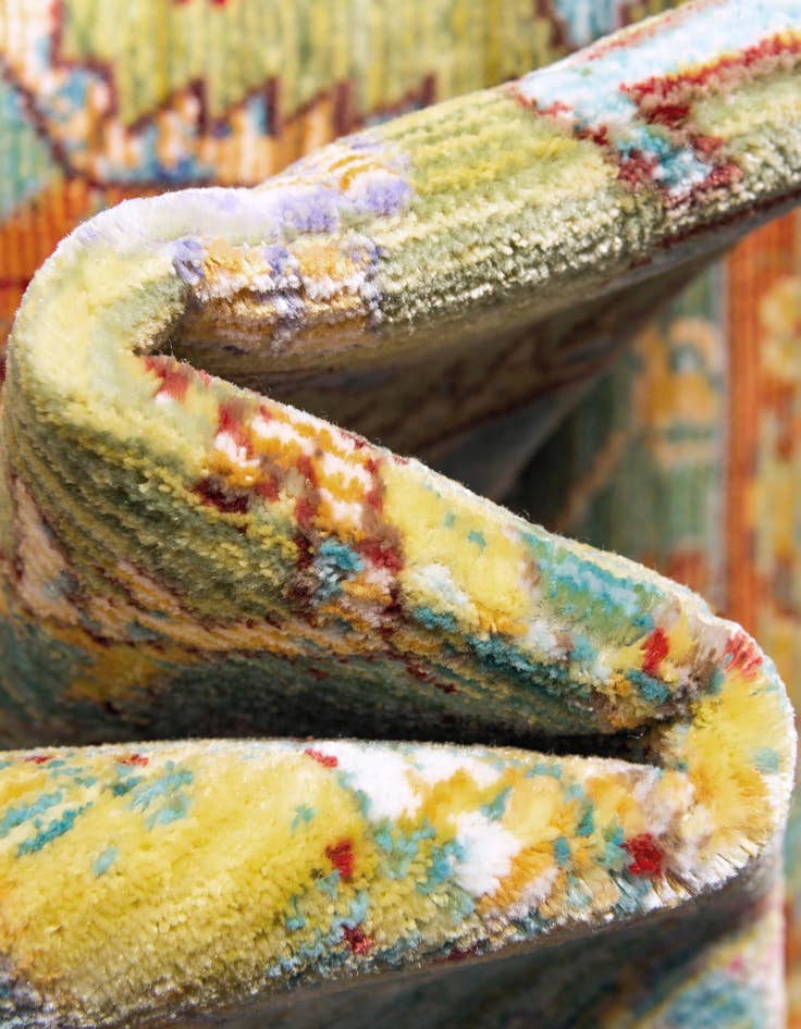 Detail image of 6' x 6' Alexis Round Rug