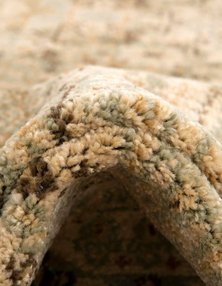 Detail image of  8' x 8' Amina Round Rug